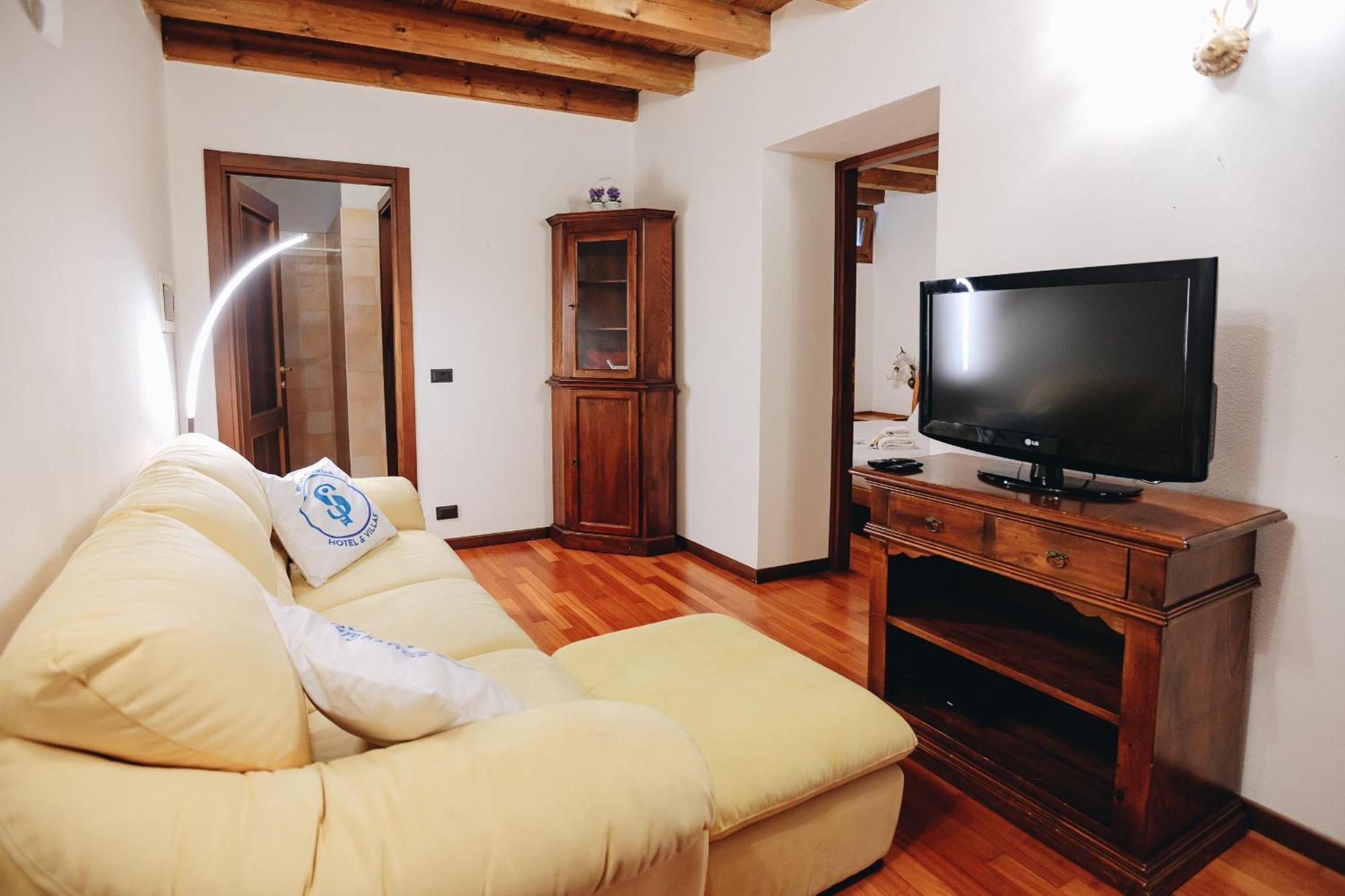 Ferienwohnung Sg Family - Arilica Loft Peschiera del Garda Exterior foto